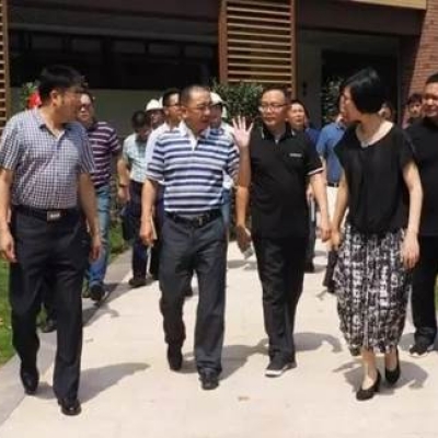 两江巴蜀开学工作准备就绪，喜迎新区调研团视察
